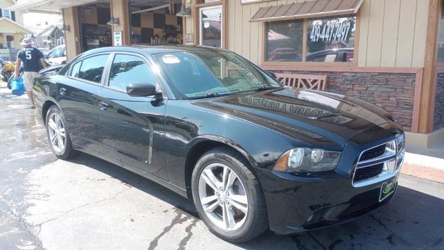 2012 dodge charger sxt