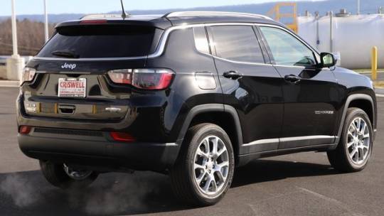 2024 Jeep se