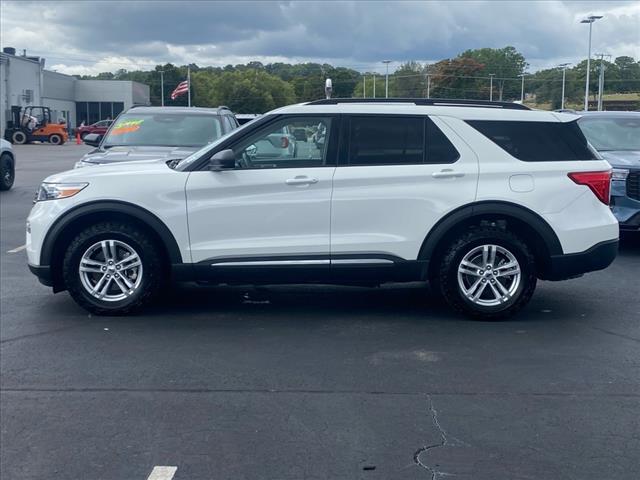 2022 ford explorer xlt
