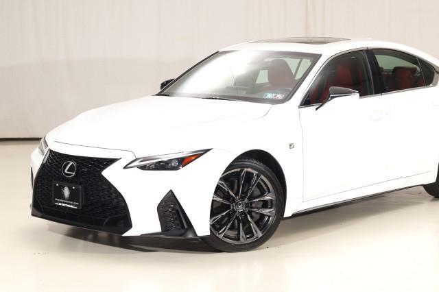 2022 lexus is 350 base