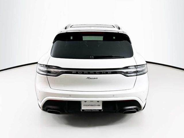2024 porsche macan base