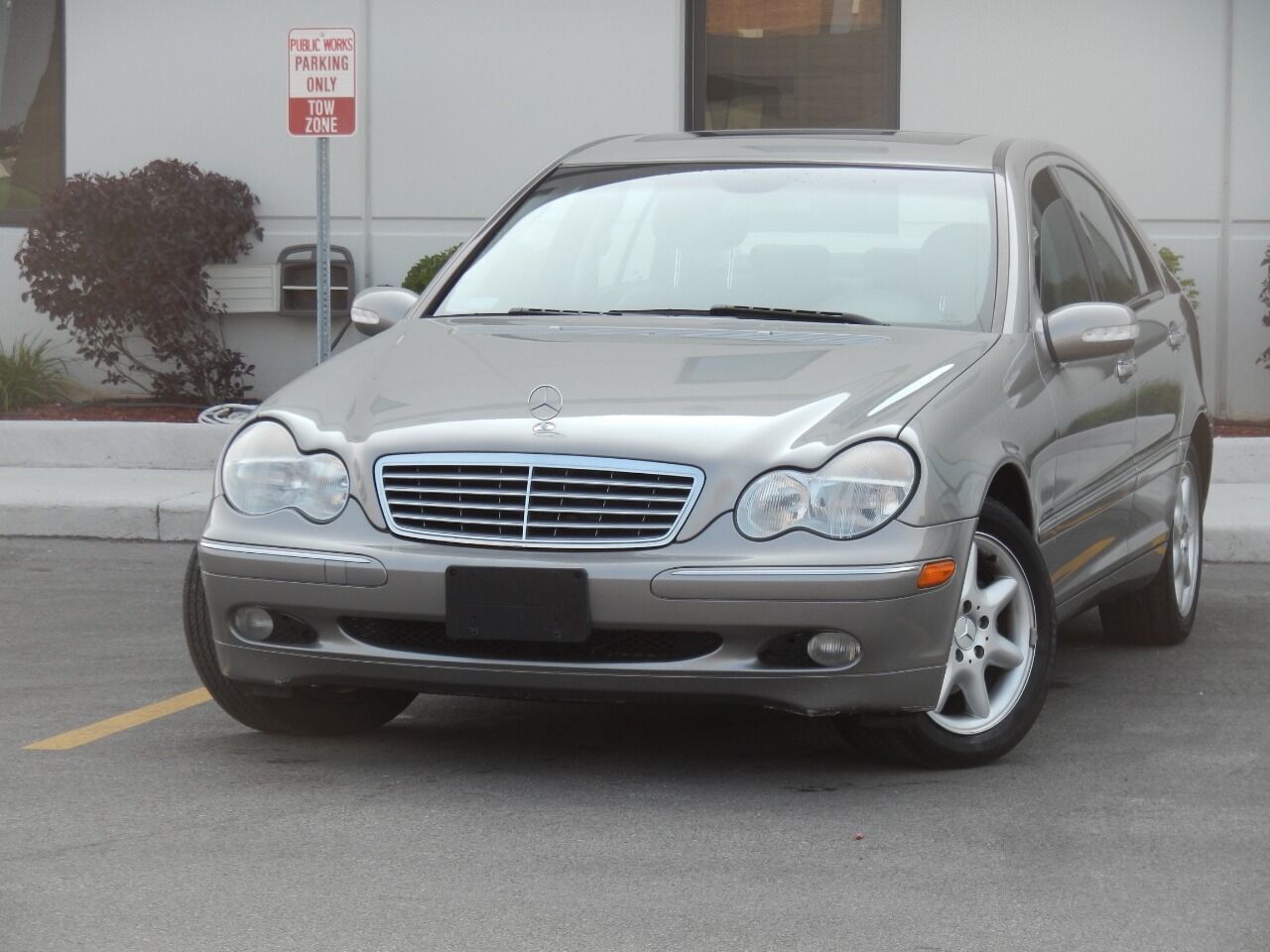 2004 mercedes-benz c-class c 240 4dr sedan