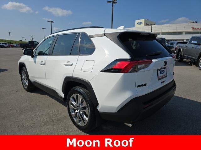 2019 toyota rav4 xle