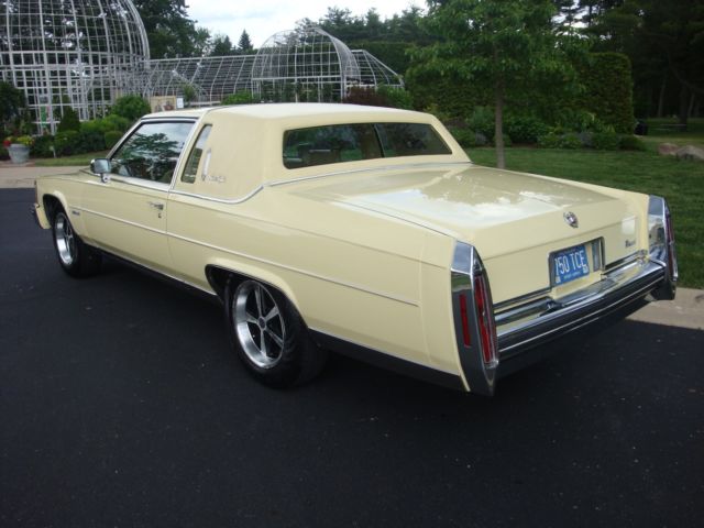 1982 cadillac fleetwood brougham 2 door coupe