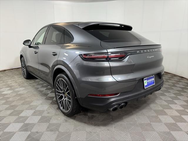 2021 porsche cayenne base