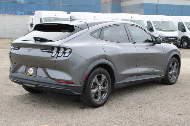 2021 ford mustang mach-e select
