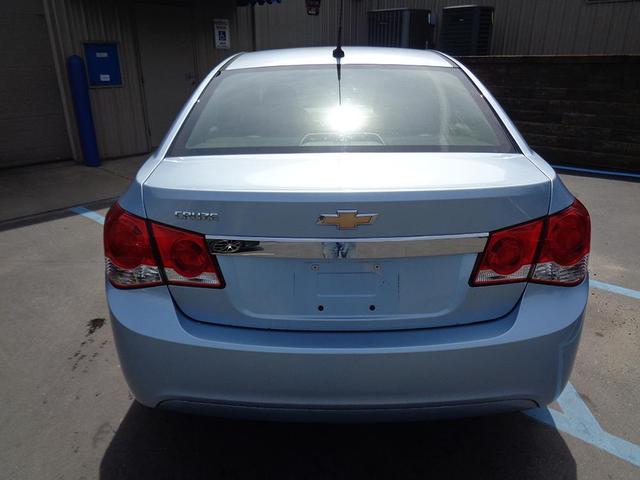 2011 chevrolet cruze ls