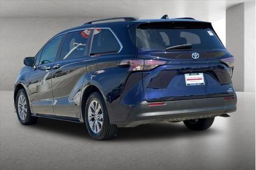 2023 toyota sienna