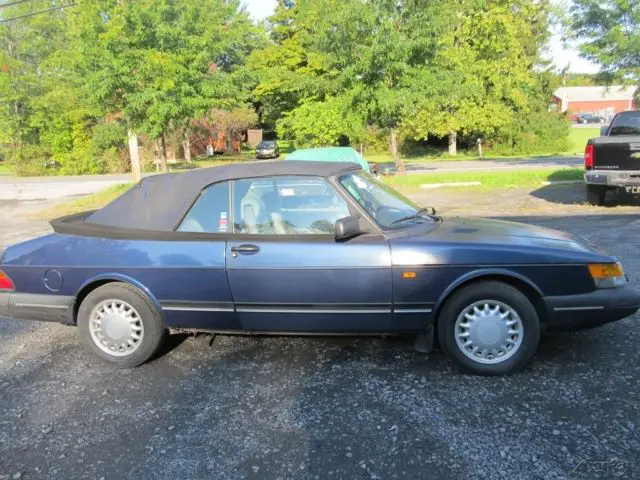 1993 saab 900 s convertible, 5 speed classic no reserve