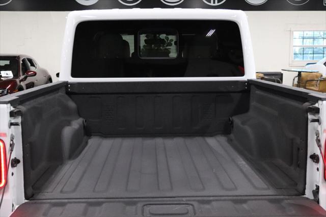 2021 jeep gladiator mojave 4x4