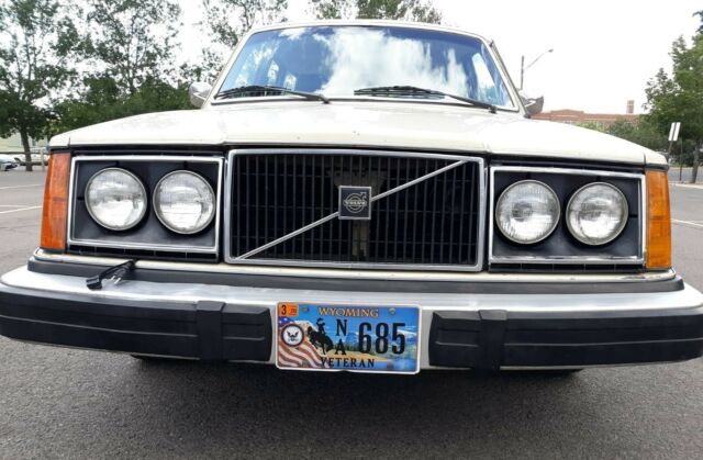 vintage classic 1978 volvo 240/245 wagon automatic transmission w/od