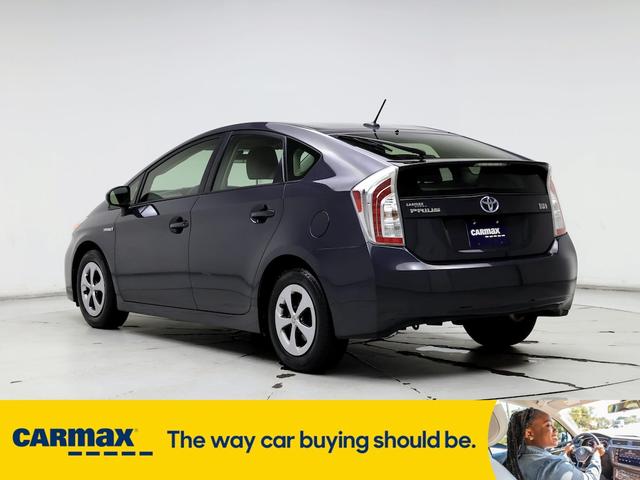 2014 toyota prius three