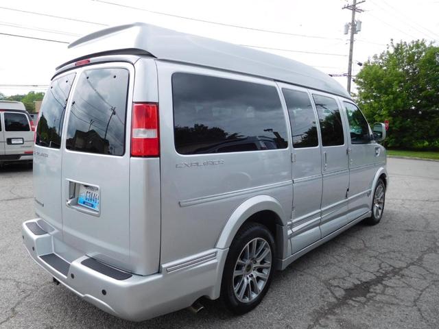 2021 chevrolet express 2500 ls