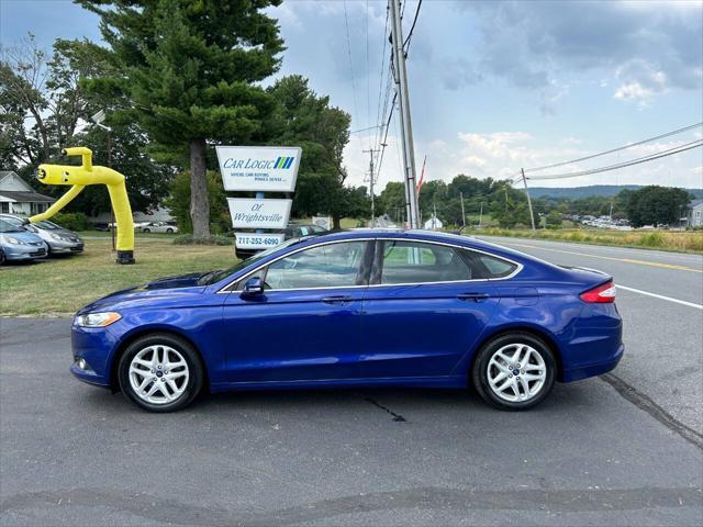2016 ford fusion se
