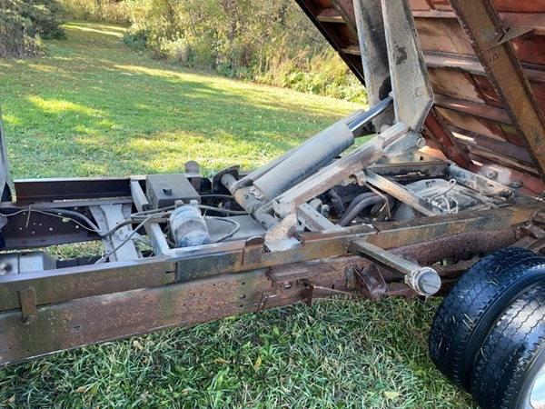 1994 ford f-350 chassis cab in milwaukee, wisconsin