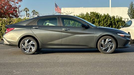 2025 Hyundai Elantra