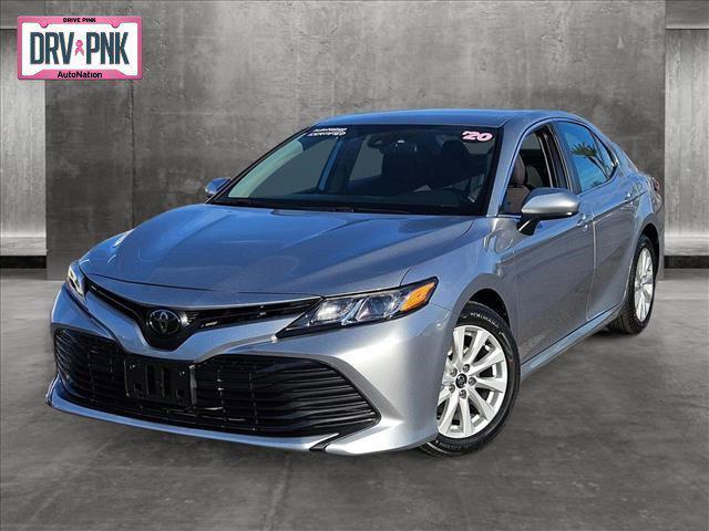 2020 toyota camry le