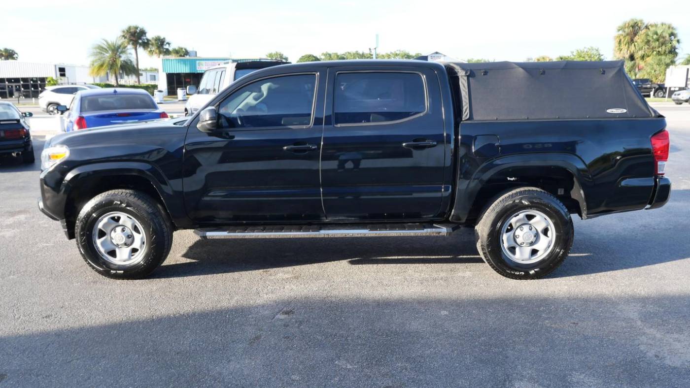 2017 toyota tacoma sr