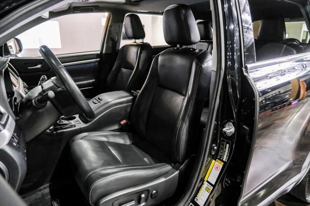 2017 toyota highlander limited platinum