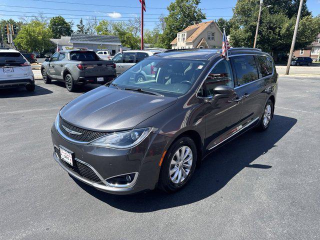 2019 chrysler pacifica touring l