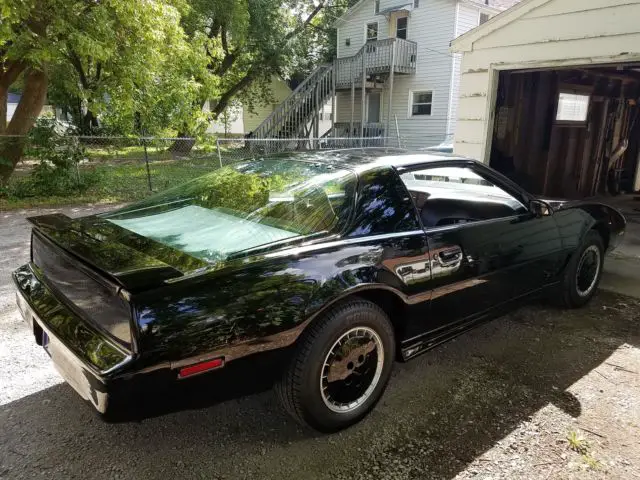 1983 trans am knight rider kitt replica