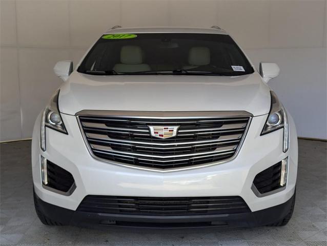 2017 cadillac xt5 base