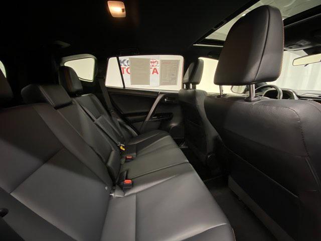 2016 toyota rav4 se