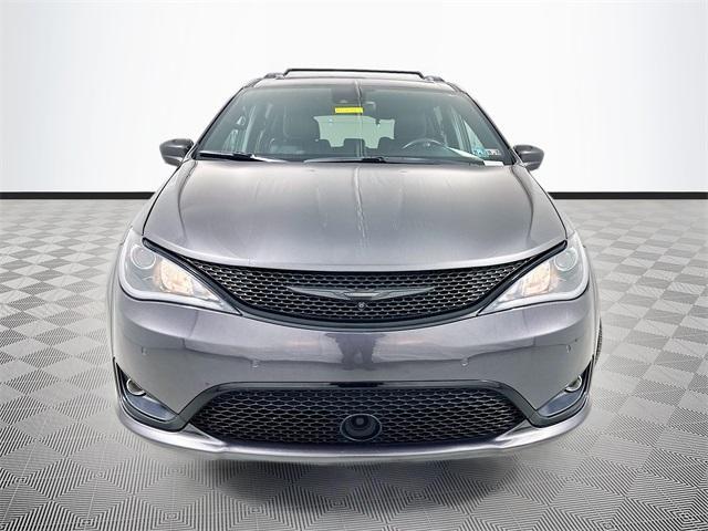 2019 chrysler pacifica touring-l plus