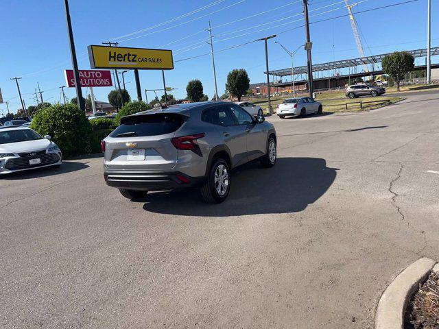 2024 chevrolet trax ls