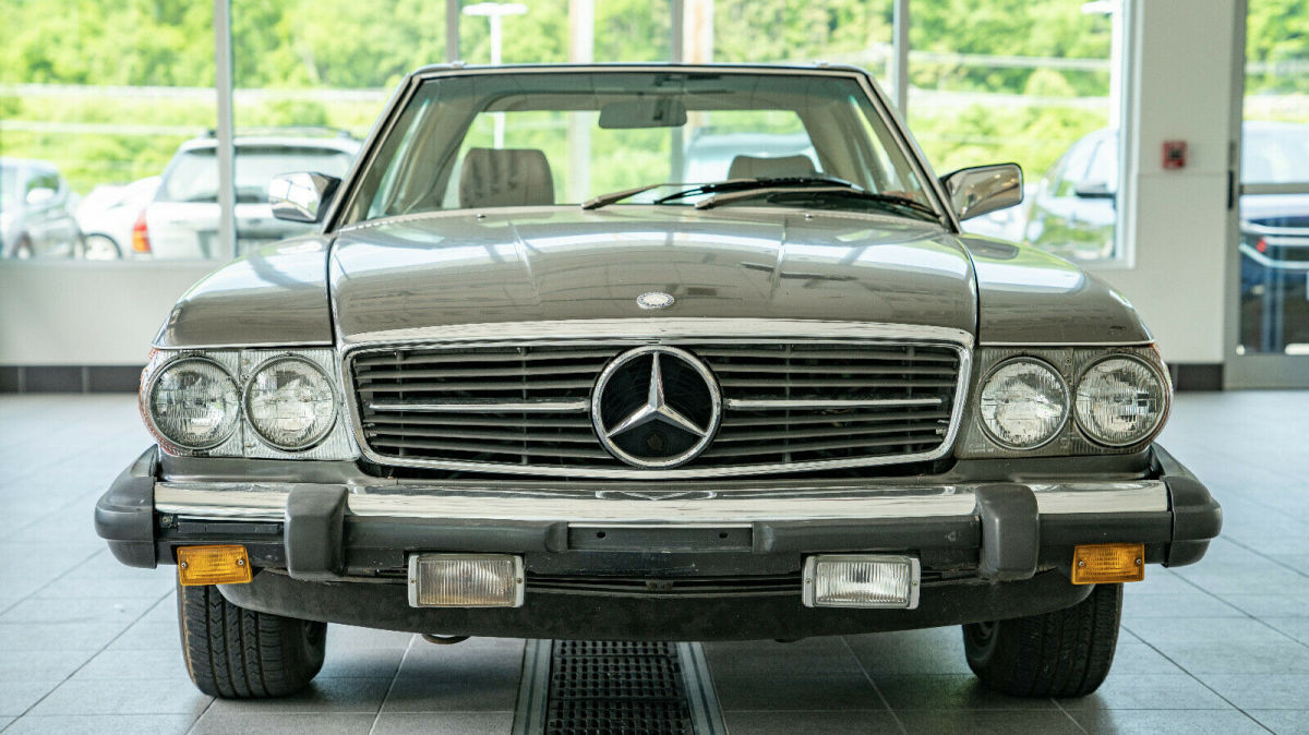 1983 mercedes-benz 300-series 380 sl convertible 116,xxx original miles