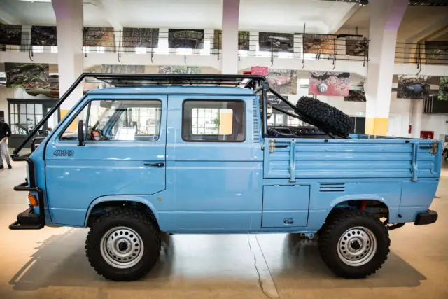 1988 vw syncro double cab, mint condition, og paint, 16" wheels, vanagon bus