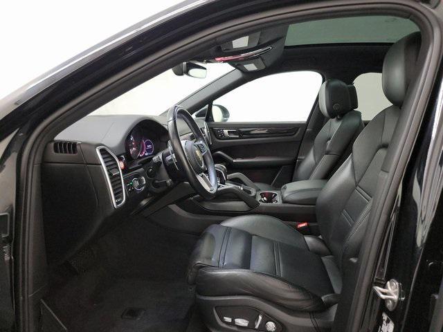 2021 porsche cayenne base