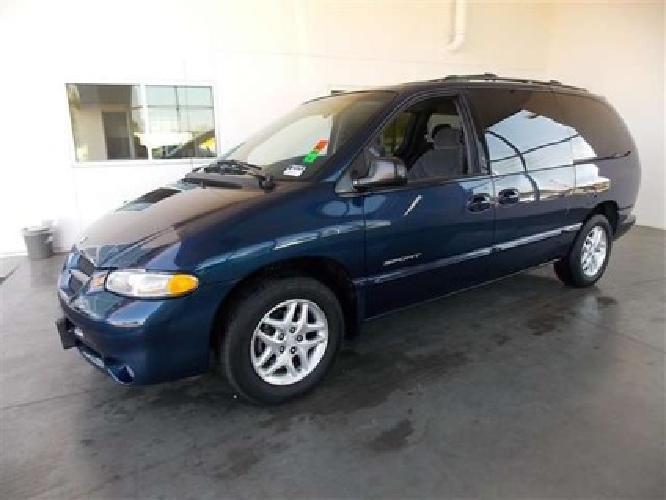 2000 dodge caravan se in fairfield, ca