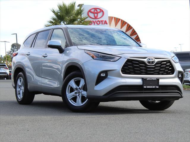 2023 toyota highlander le