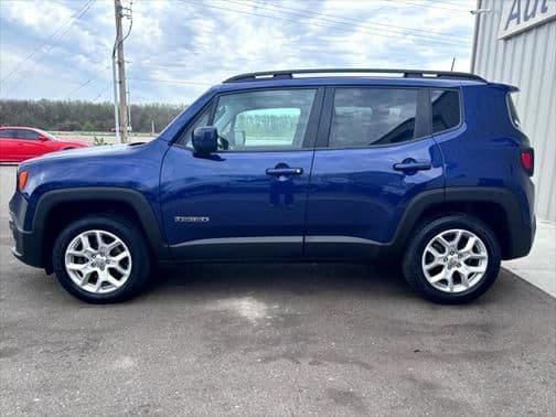 2018 jeep renegade latitude in manhattan, kansas