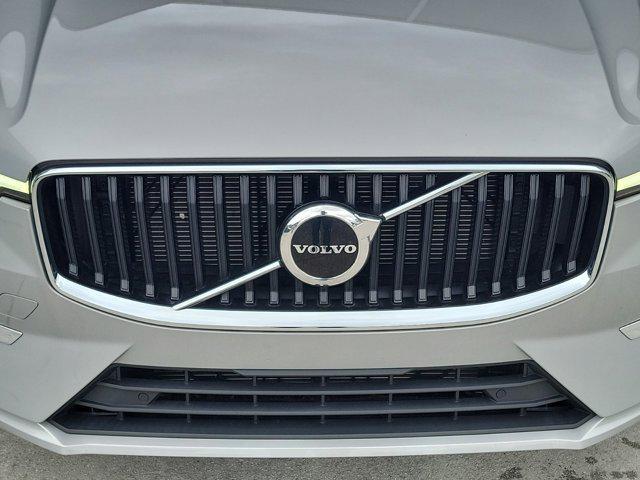 2022 volvo xc60 b5 momentum