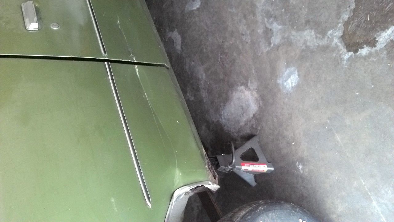 1972 dodge charger special edition hardtop 2-door 5.2l