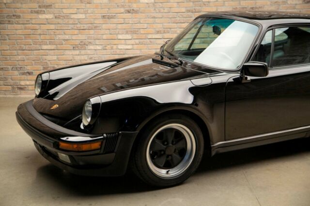 extremely low milage 1986 porsche 930 turbo coupe