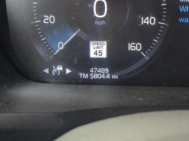 2022 volvo xc90 t6 momentum 7 passenger
