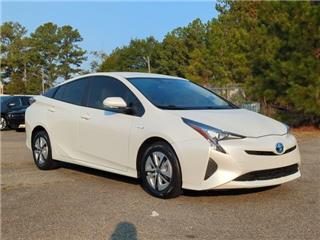 2016 Toyota Prius three touring