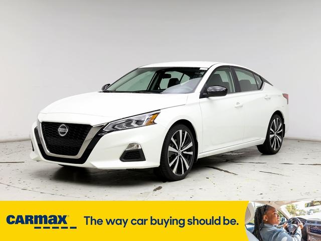 2021 nissan altima sr