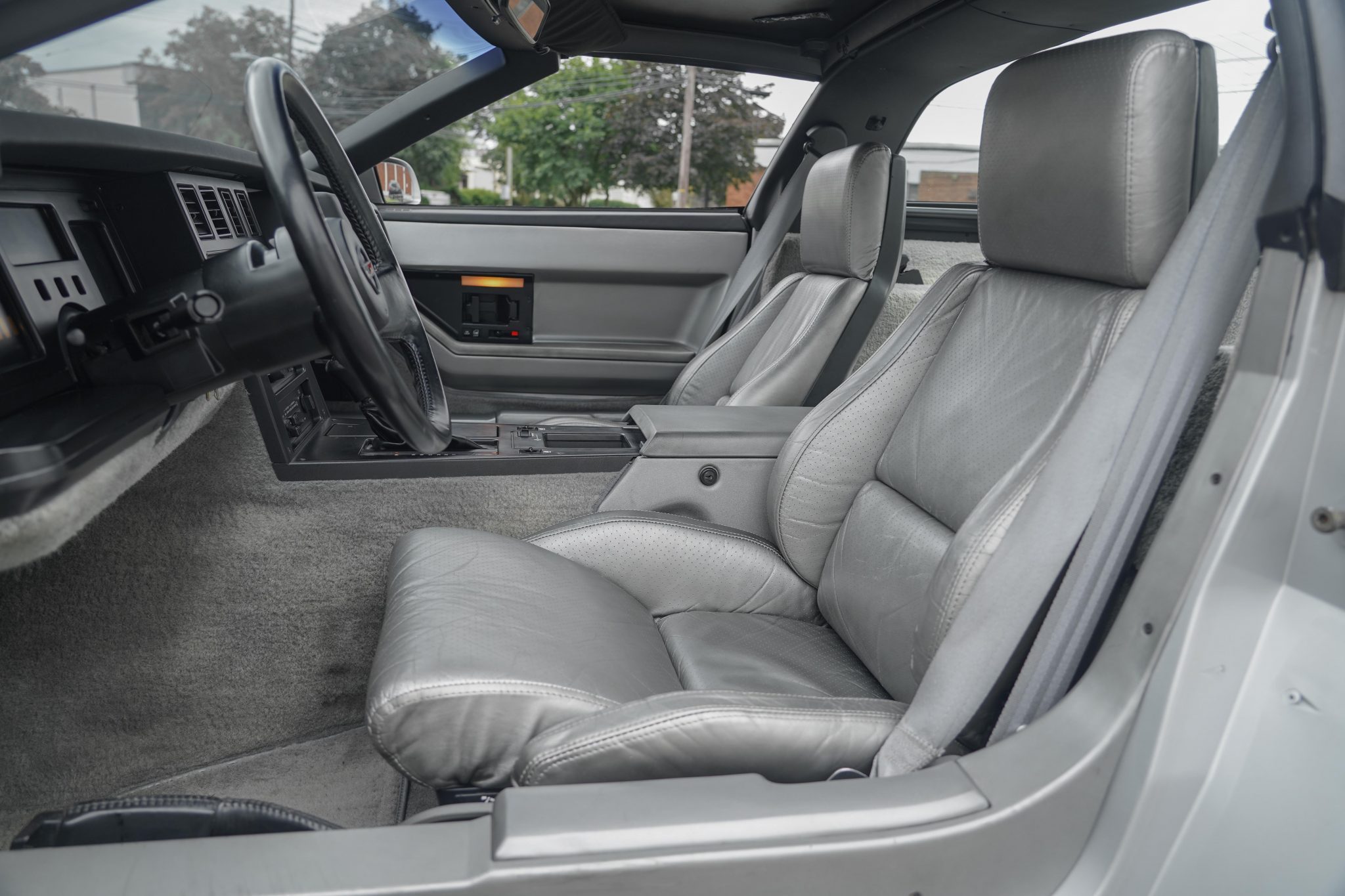 1984 chevrolet corvette coupe