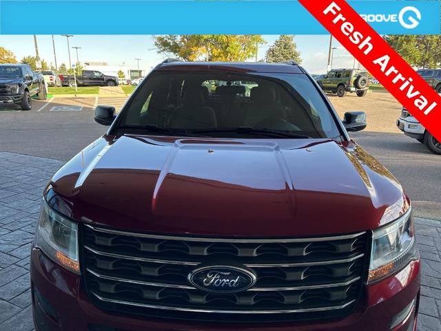 2017 ford explorer base
