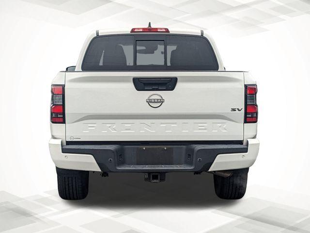 2022 nissan frontier sv