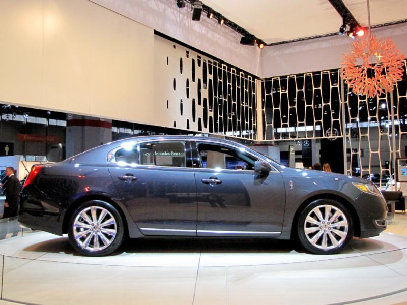 2013 Lincoln MKS