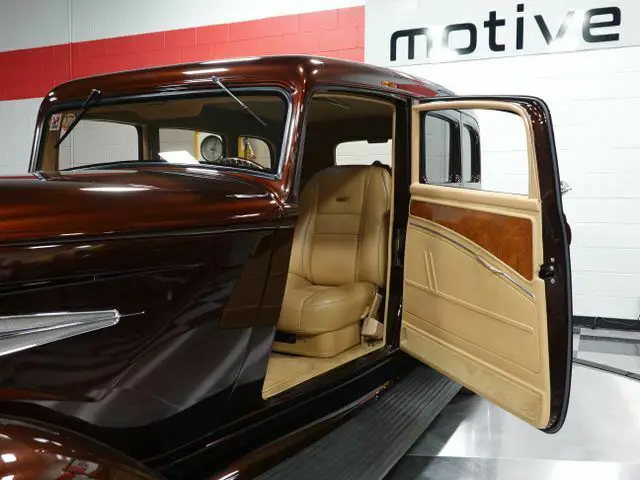 1933 dodge sedan