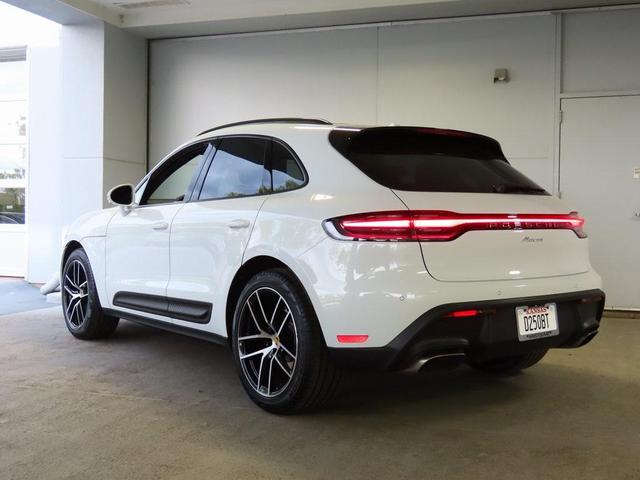 2024 porsche macan