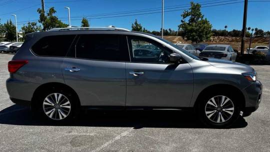 2020 Nissan Pathfinder