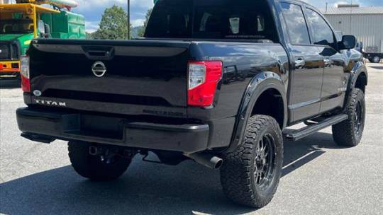 2021 nissan titan sv