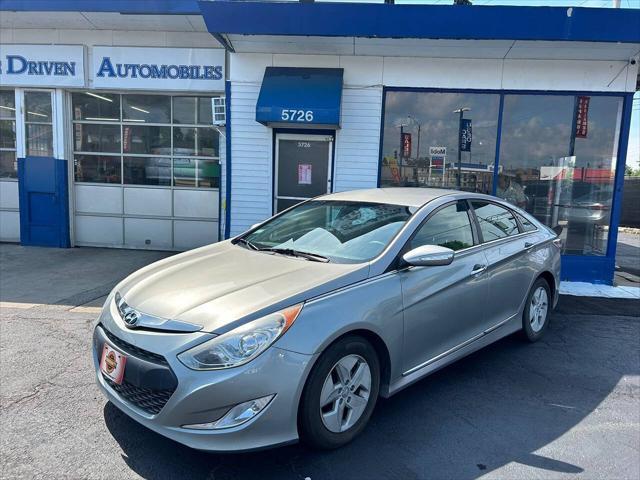 2012 hyundai sonata hybrid base